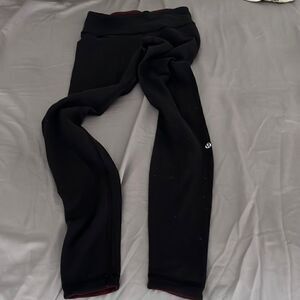 Lululemon black and burgundy reversible leggings sz 4